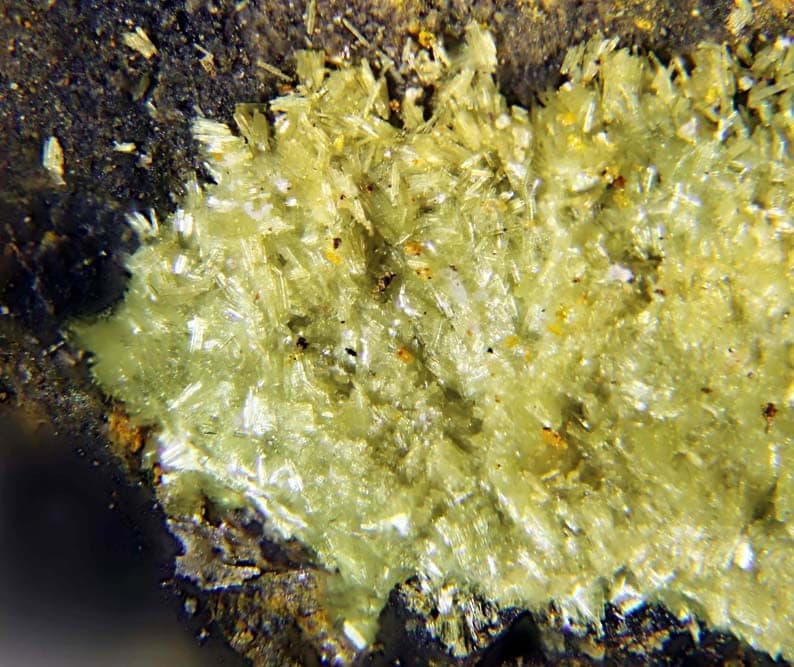 Alterite mineral