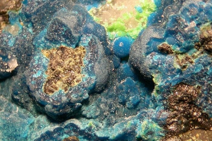 Arhbarite mineral