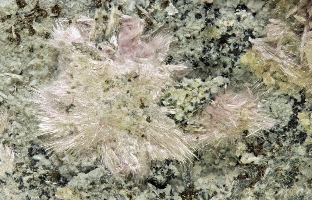 Ashcroftine-(Y) mineral — Ashcroftine (Y)