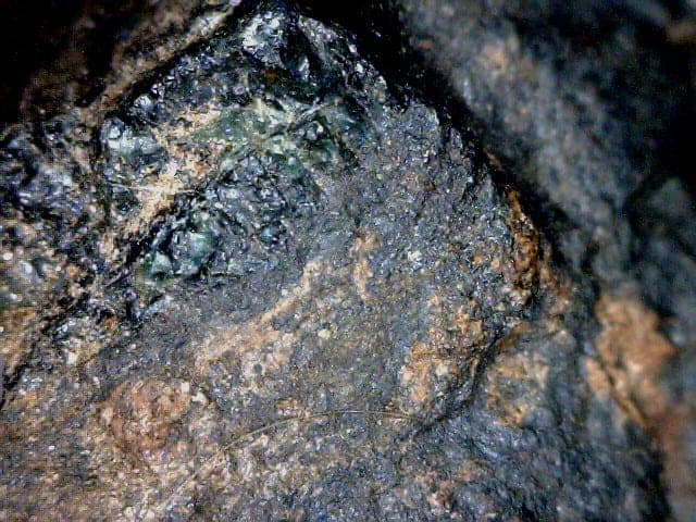 Beusite mineral
