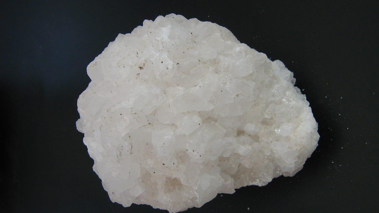 Bischofite mineral