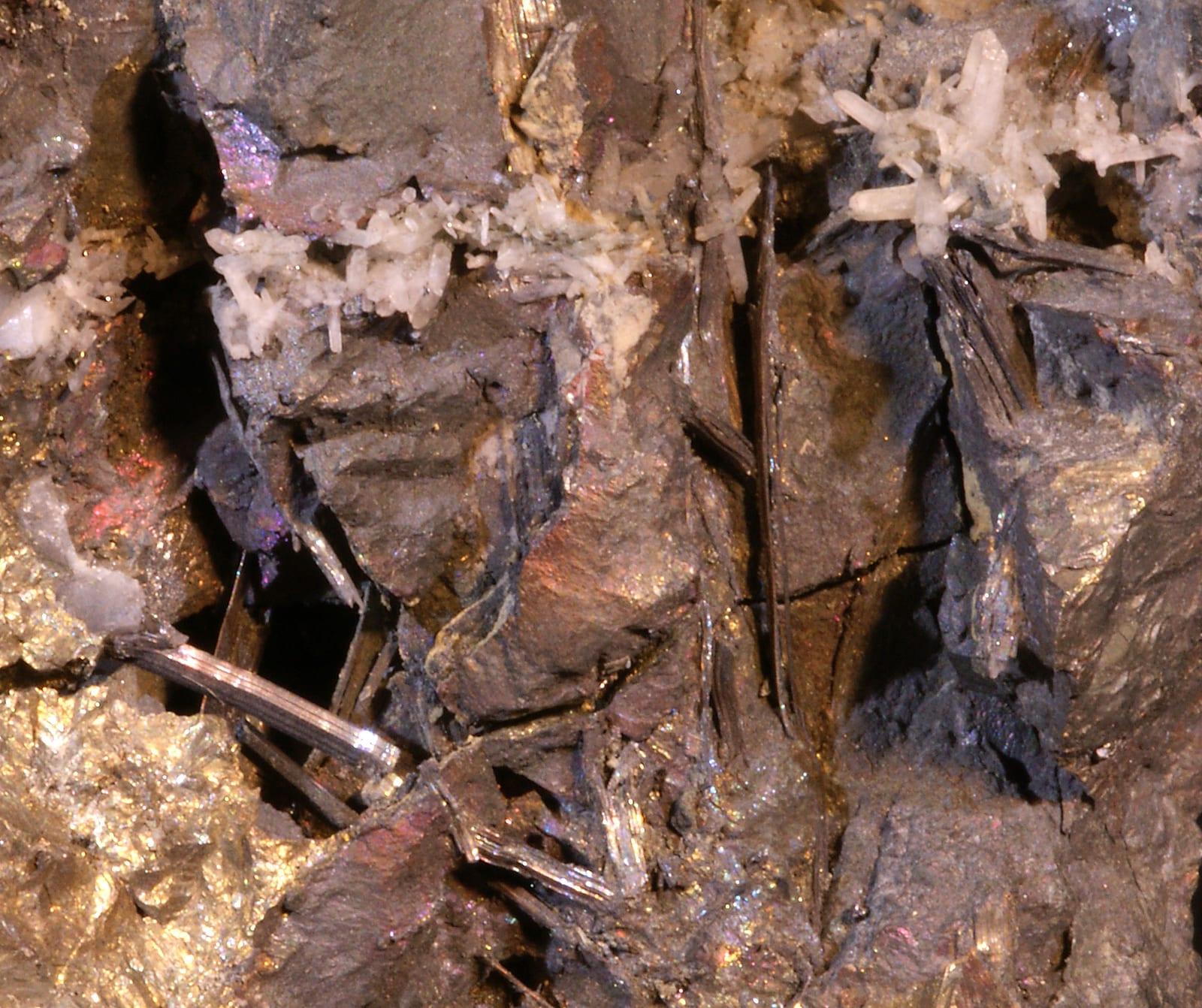 Bismuthinite mineral
