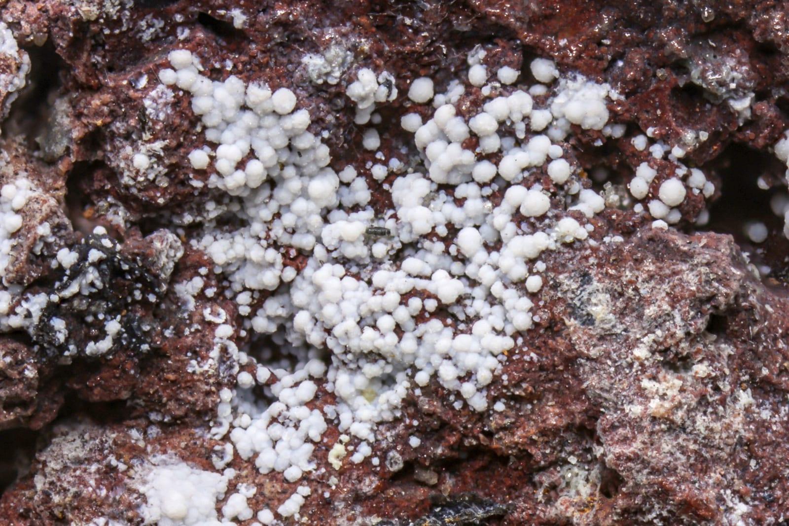 Calcioaravaipaite mineral