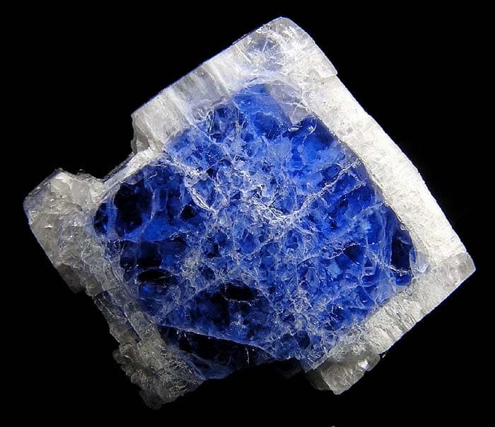 Carletonite mineral
