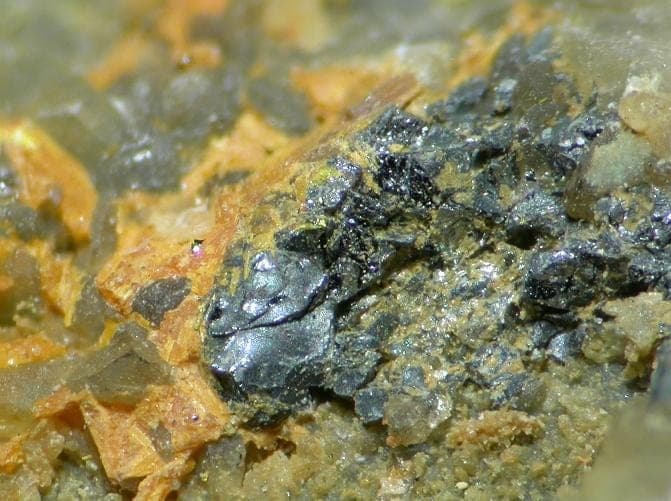 Chabournéite mineral — Chabourneite Wakabayashilite 89635