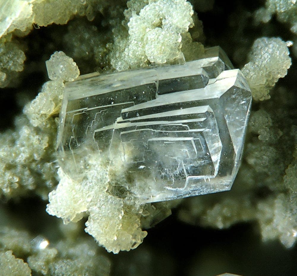 Clinoptilolite-Na mineral — Clinoptilolite Na 269082