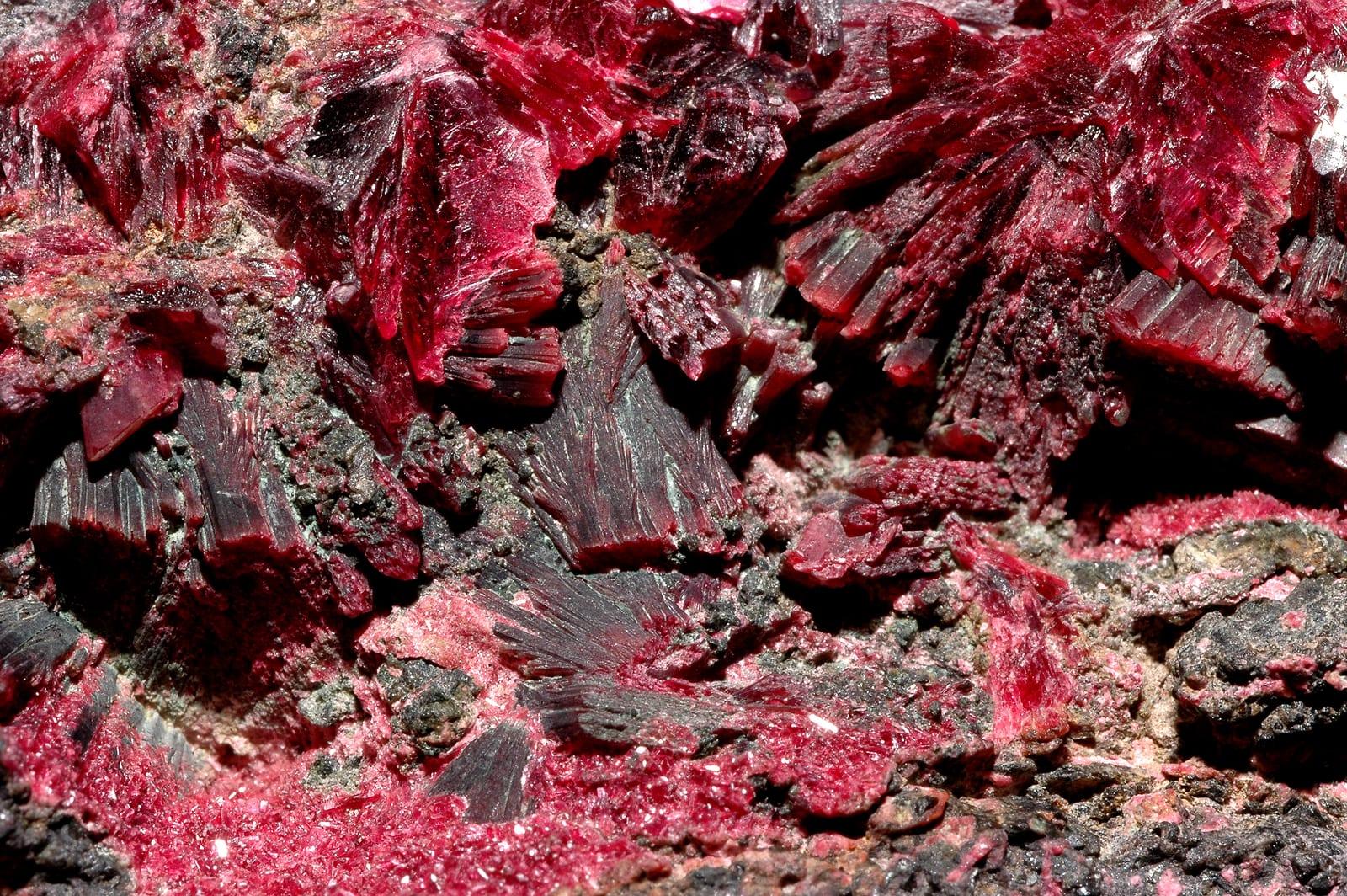 Erythrite mineral