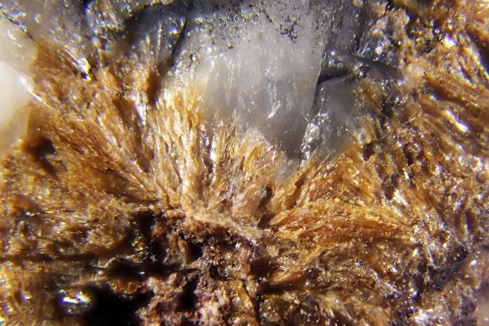 Fedorovskite mineral
