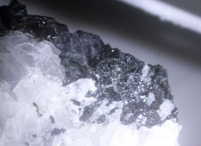 Ferri-katophorite mineral — Ferri katophorite
