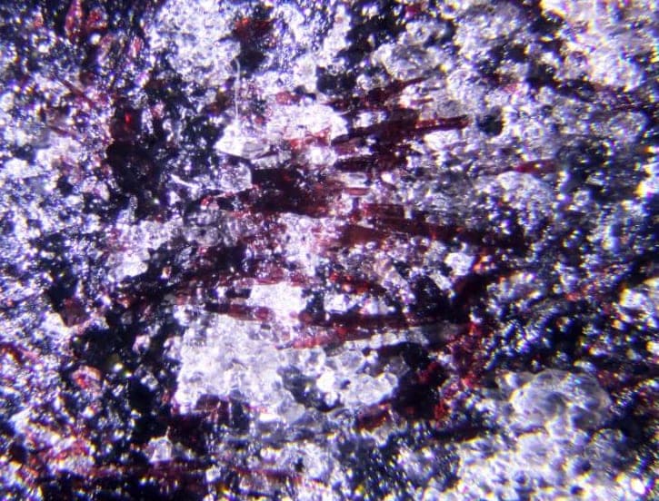 Ferri-leakeite mineral — Ferri leakeite
