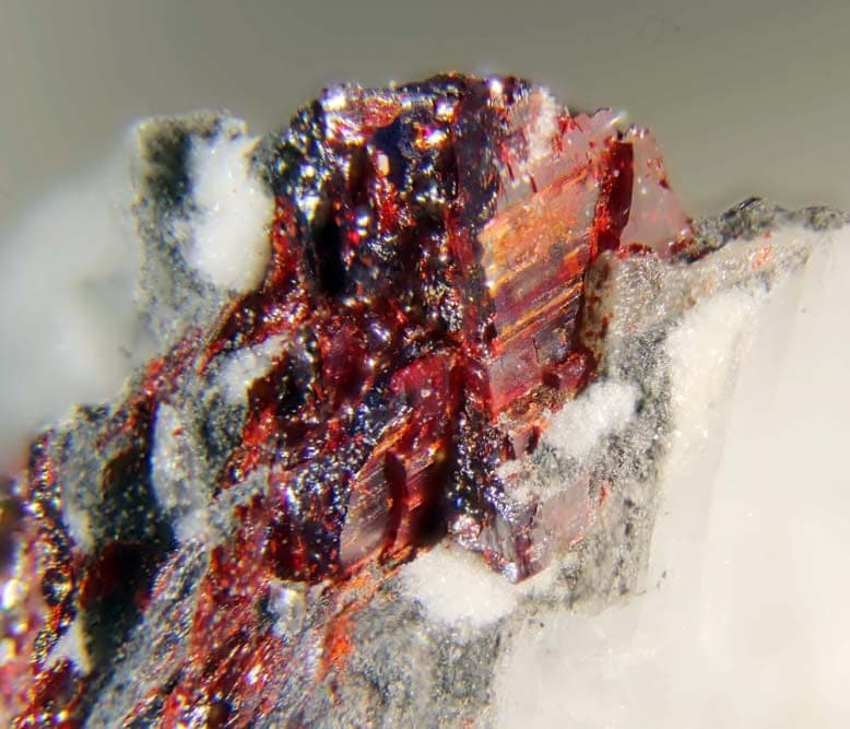 Gillulyite mineral