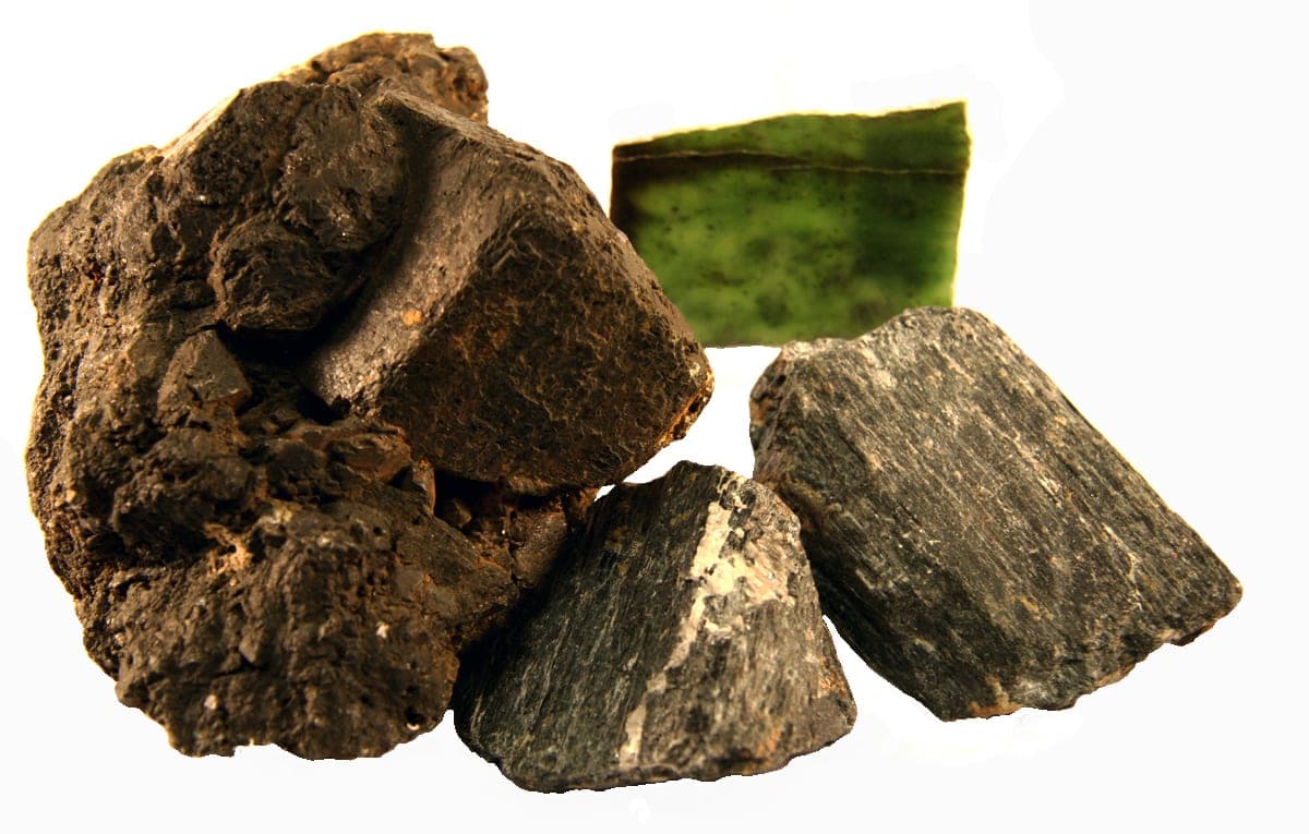 Green Amphibole mineral — Amphibole | Common Minerals