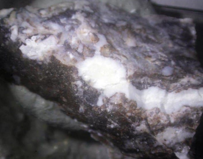 Hatrurite mineral
