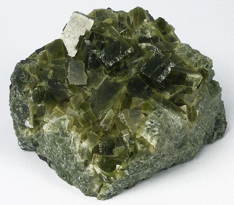 Johannsenite mineral