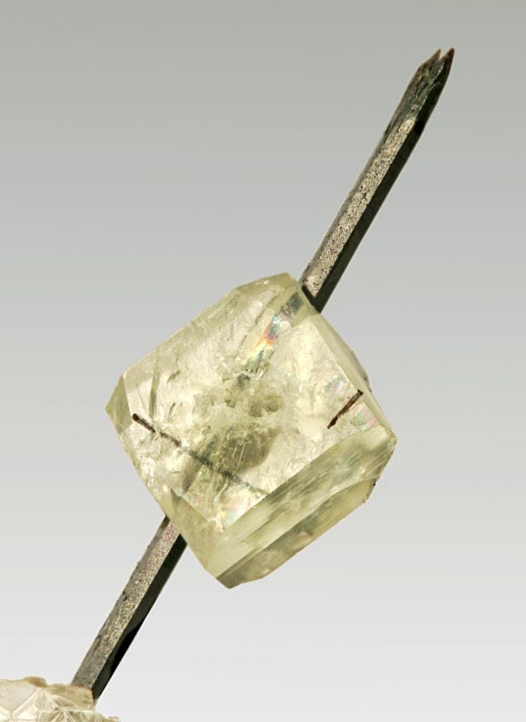 Leucophanite mineral