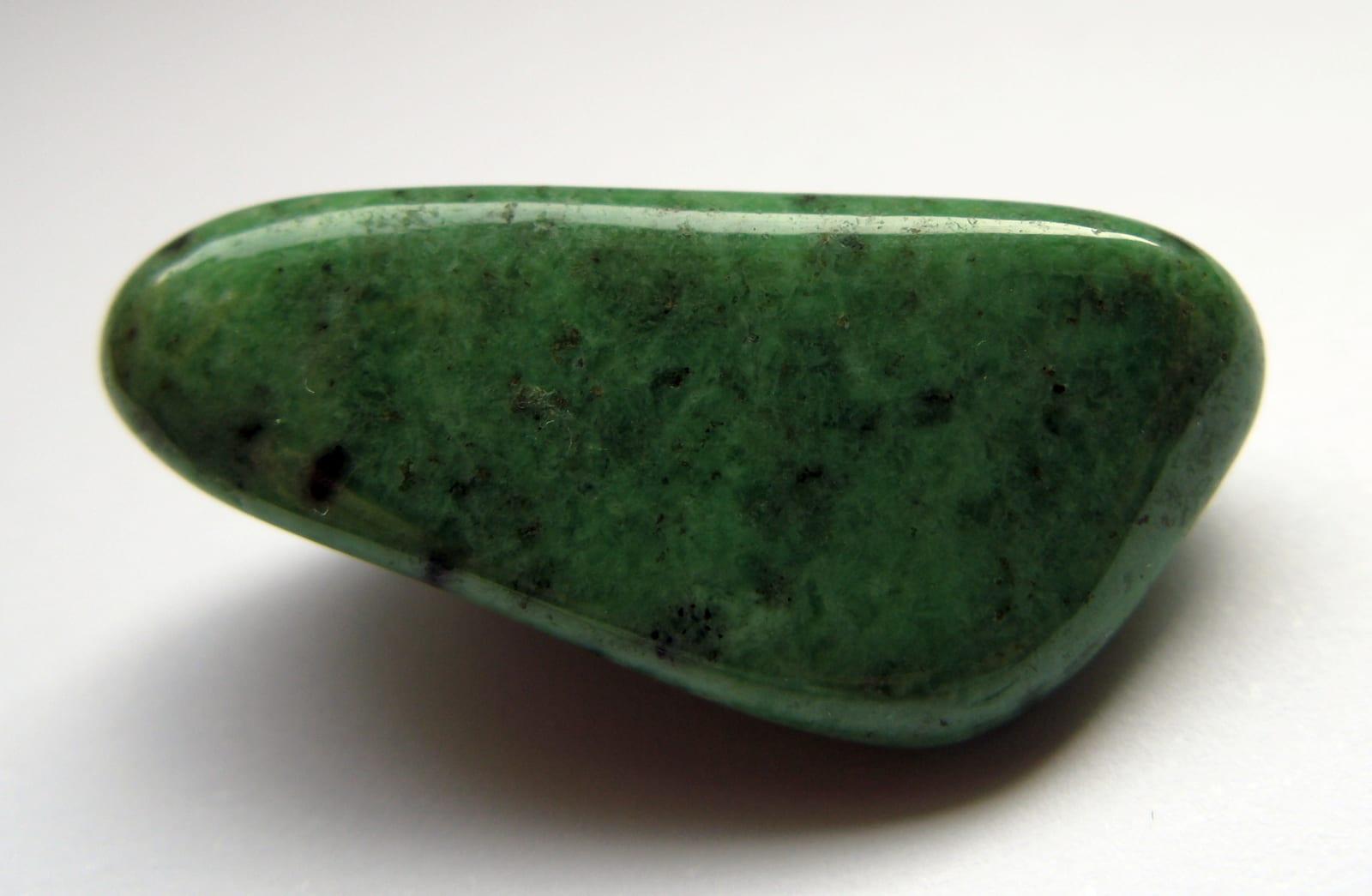 Mali Garnet gemstone — Garnetgroup Grossular Tsavorit from Mali