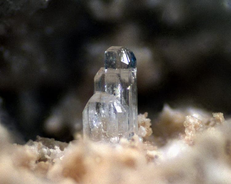Mejillonesite mineral