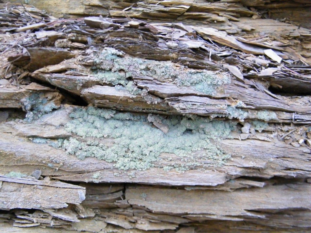 Melanterite mineral