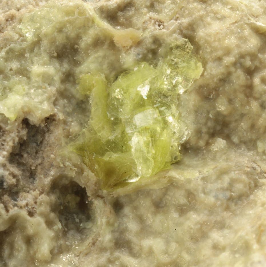 Metaheinrichite mineral