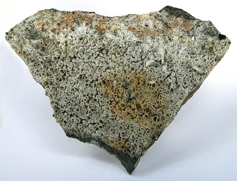 Metavauxite mineral