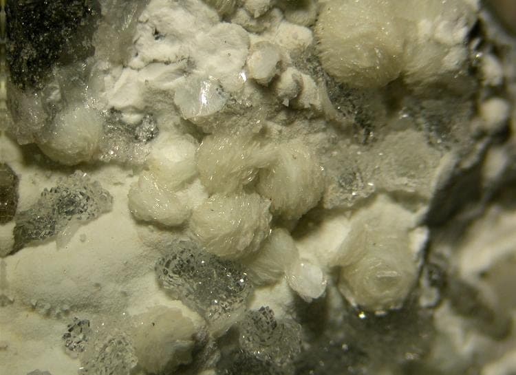 Motukoreaite mineral
