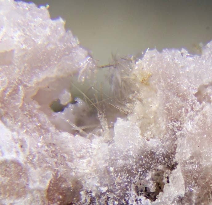 Mountainite mineral