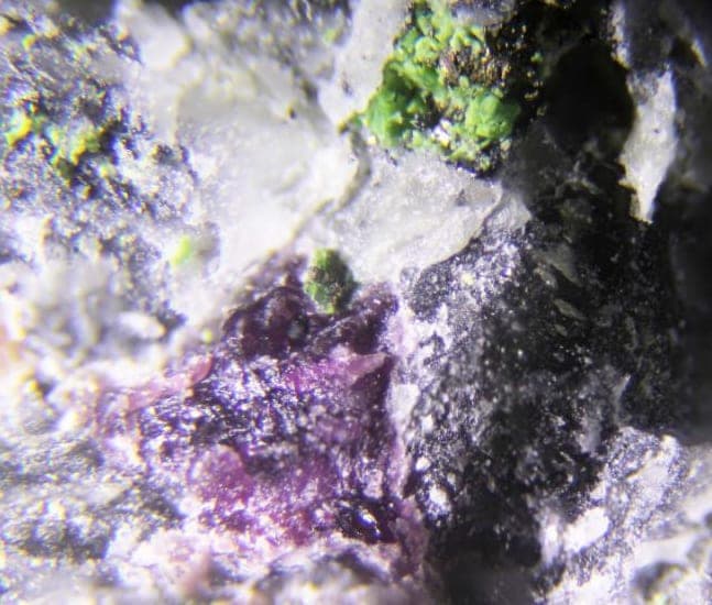 Mountkeithite mineral