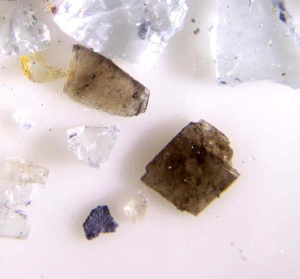 Natroniobite mineral