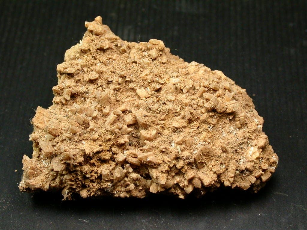 Nitratine mineral