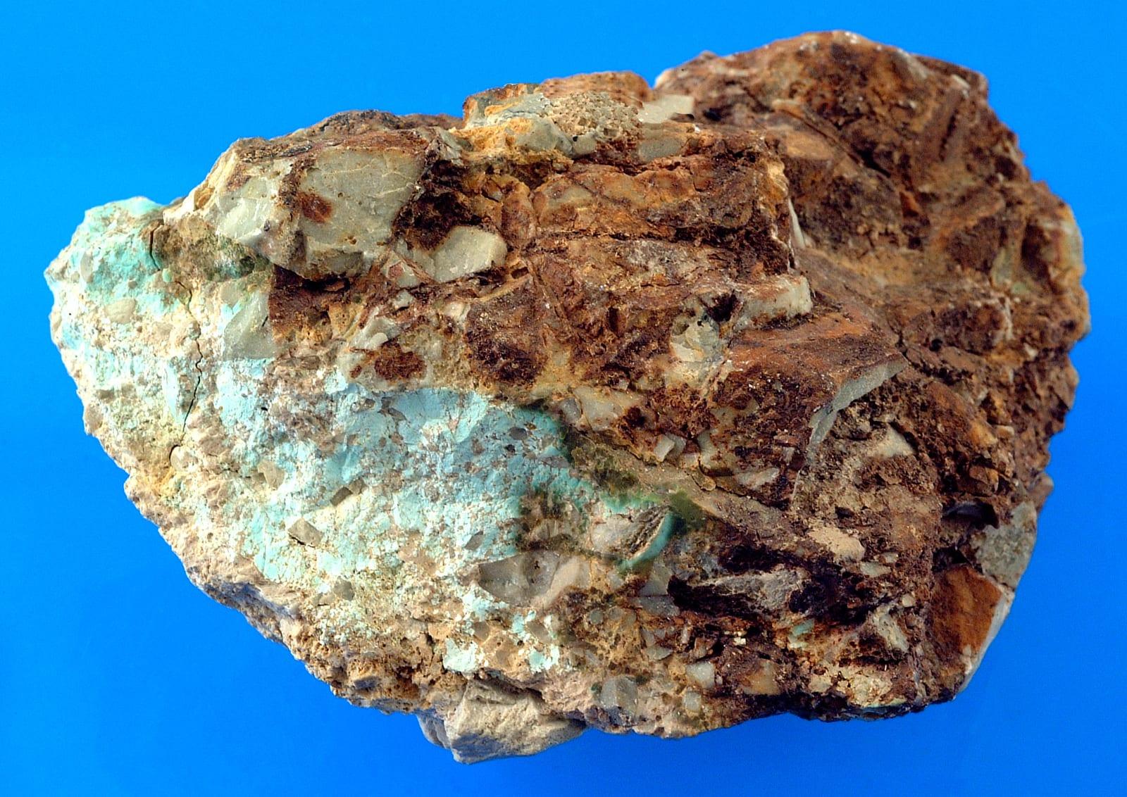 Number 8 Turquoise mineral — Turquoise (GeoDIL number   557)