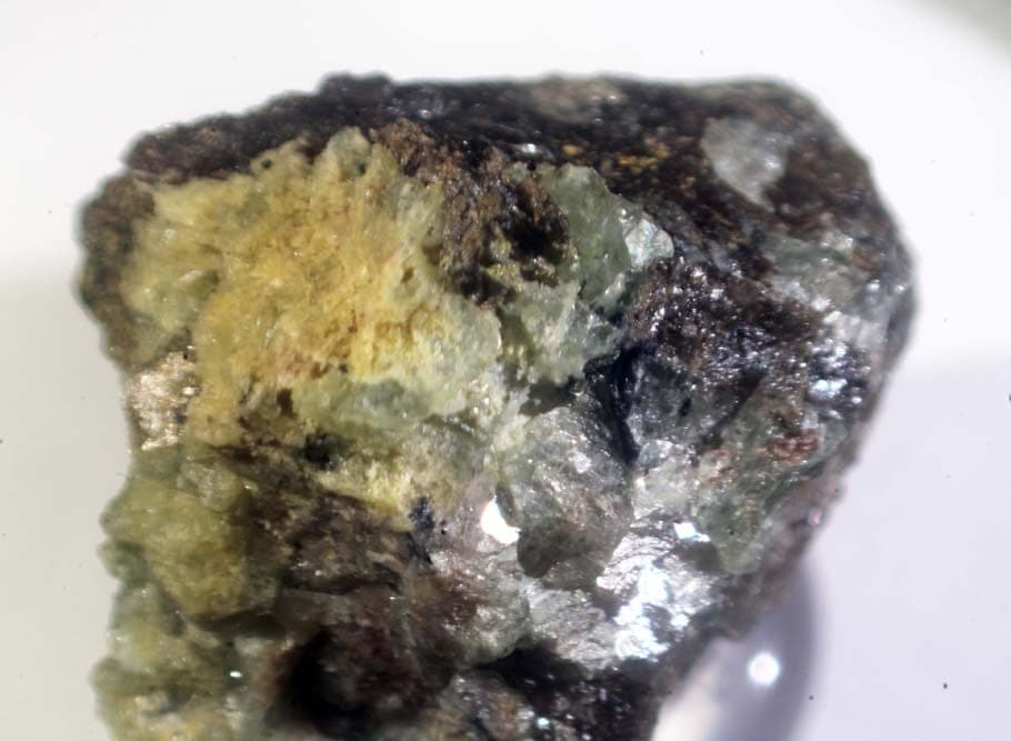 Phosphoferrite mineral