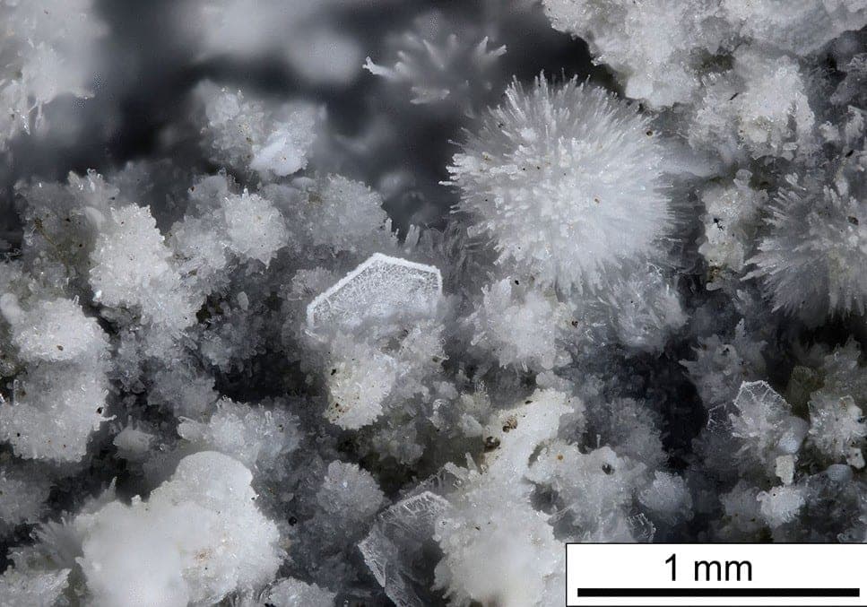 Prachařite mineral