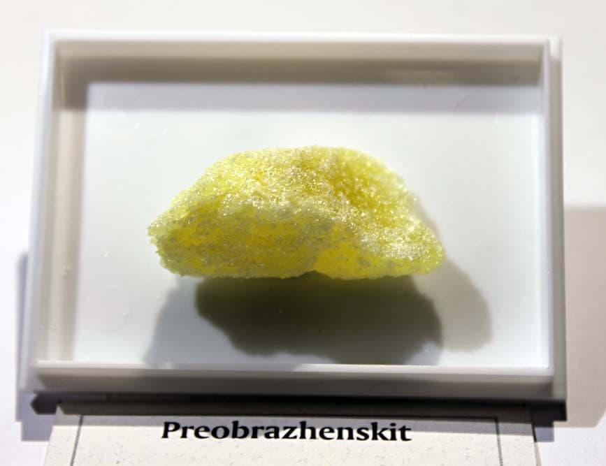 Preobrazhenskite mineral