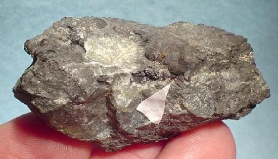 Pyrostilpnite mineral
