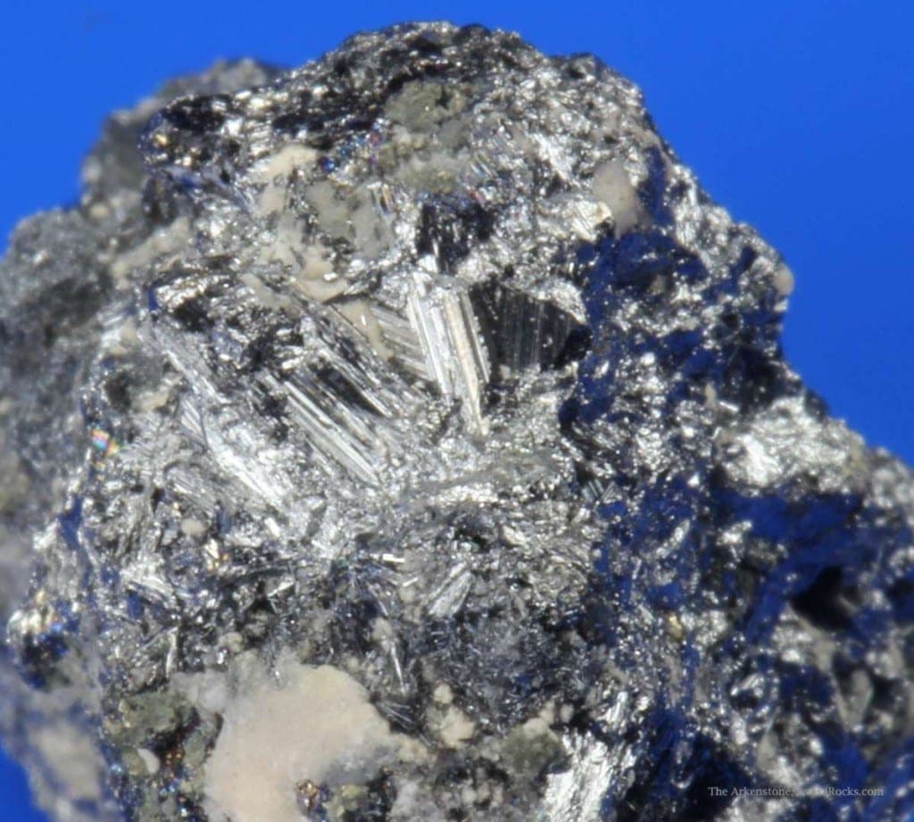 Ramdohrite mineral