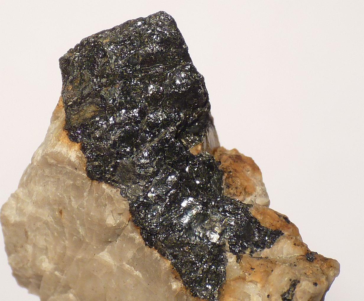 Rynersonite mineral