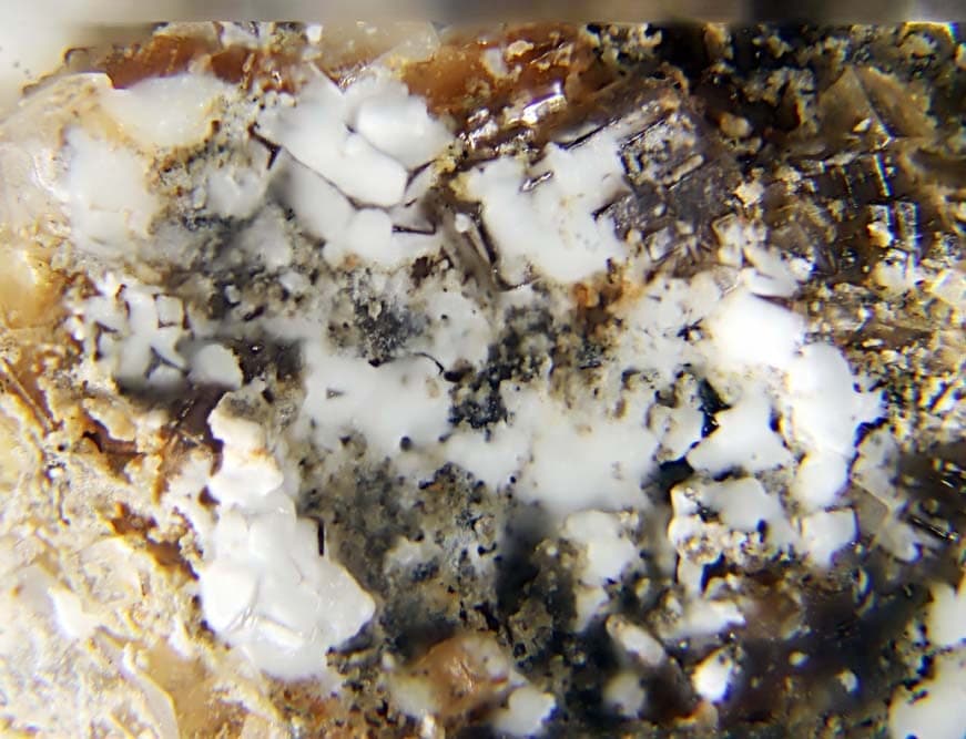 Satimolite mineral