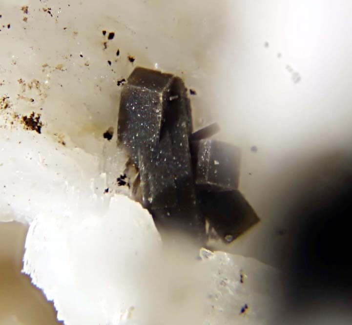 Steacyite mineral