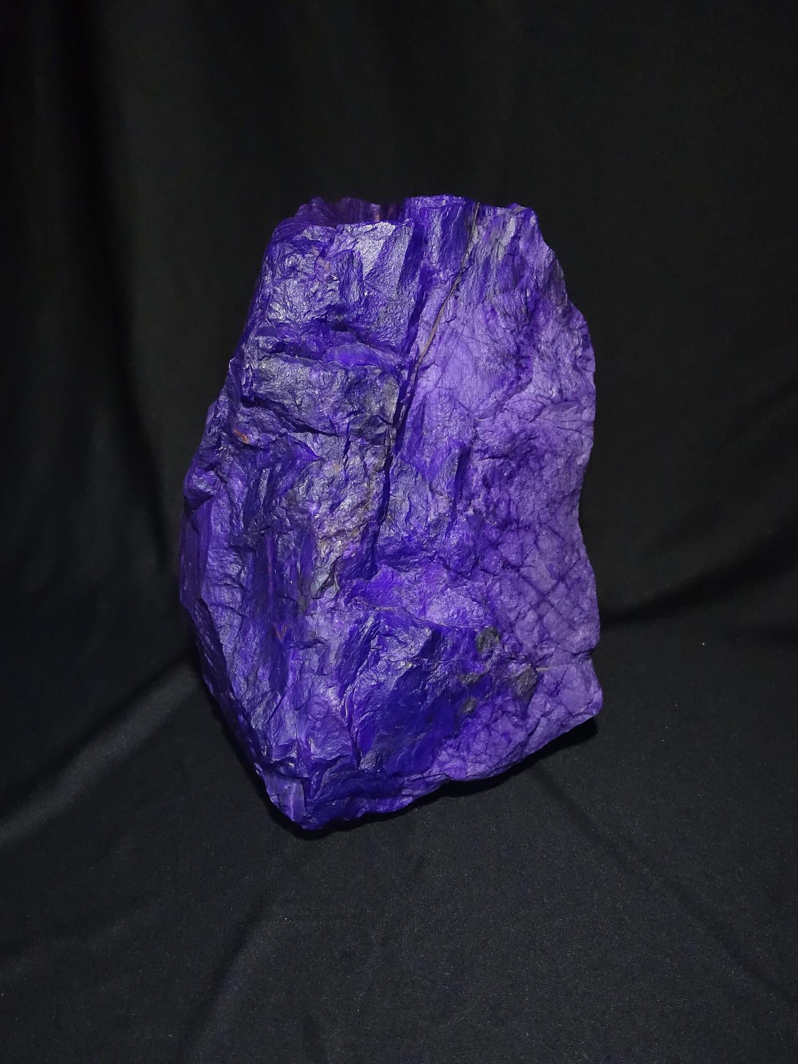 Sugilite mineral