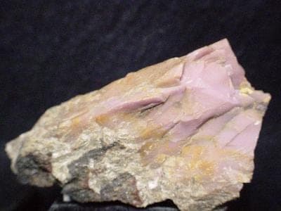 Sussexite mineral