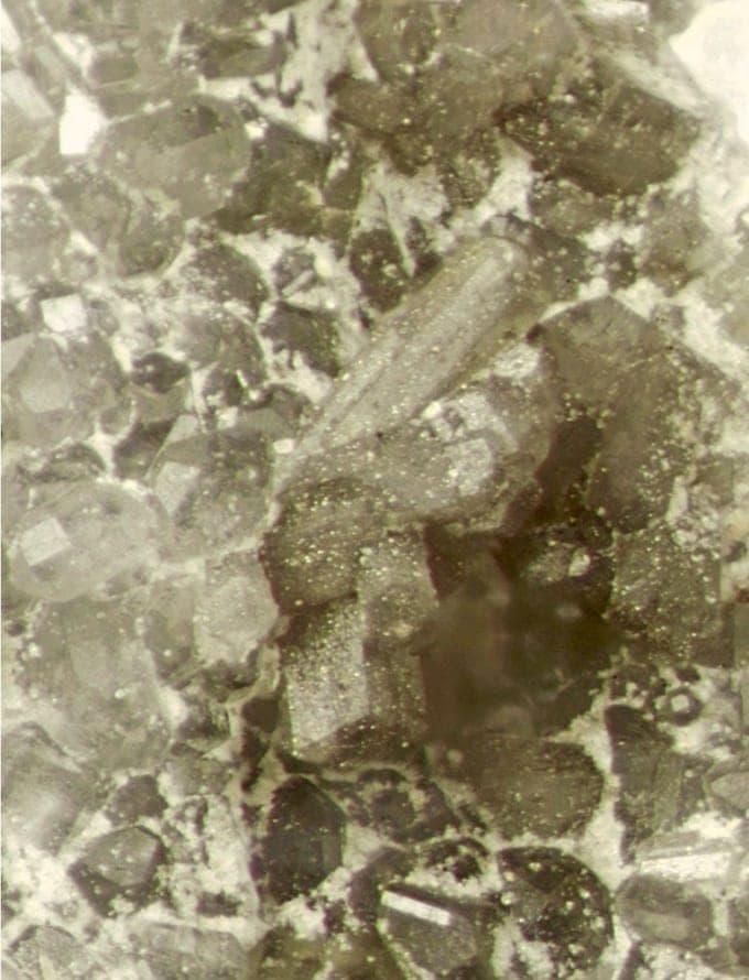 Thornasite mineral