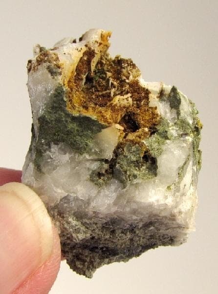 Trogtalite mineral