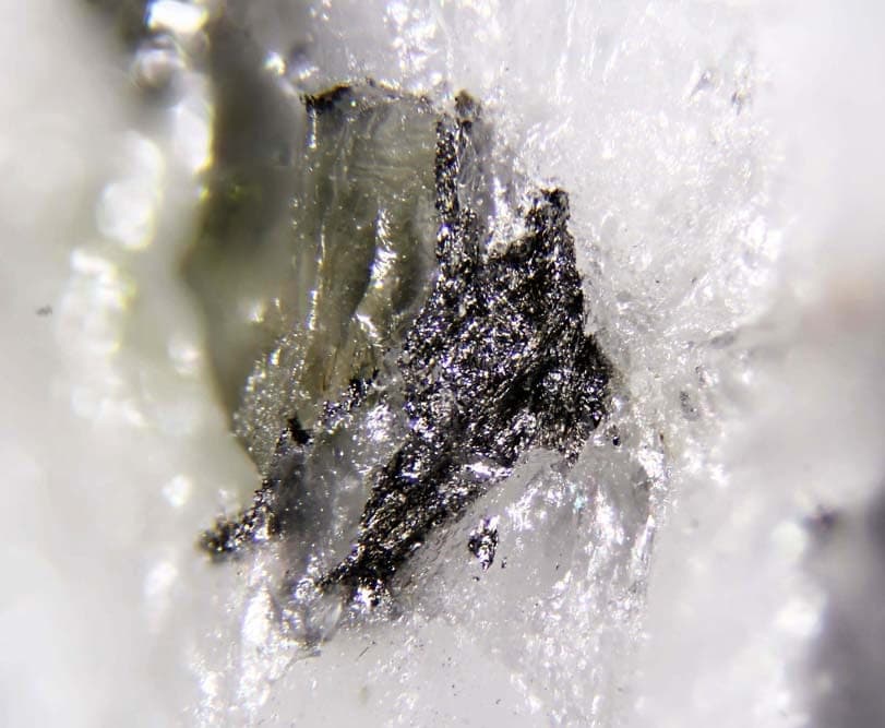 Tsumoite mineral