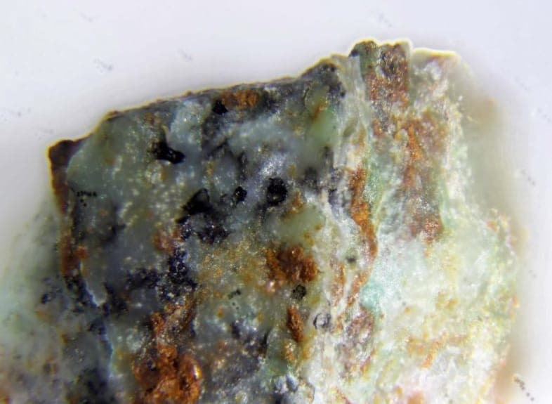 Tučekite mineral