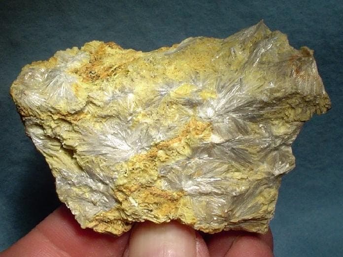 Valentinite mineral