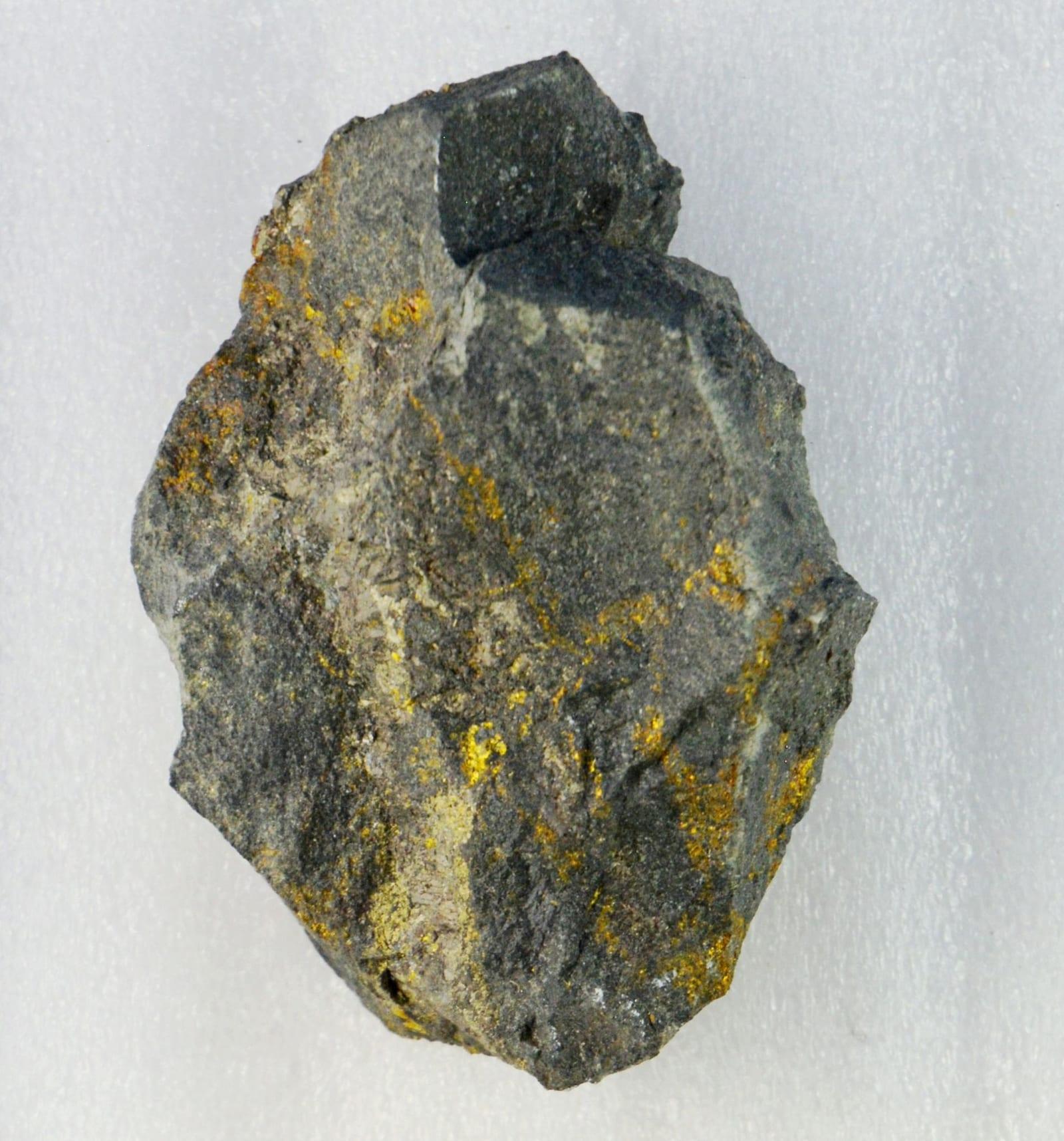 Violarite mineral