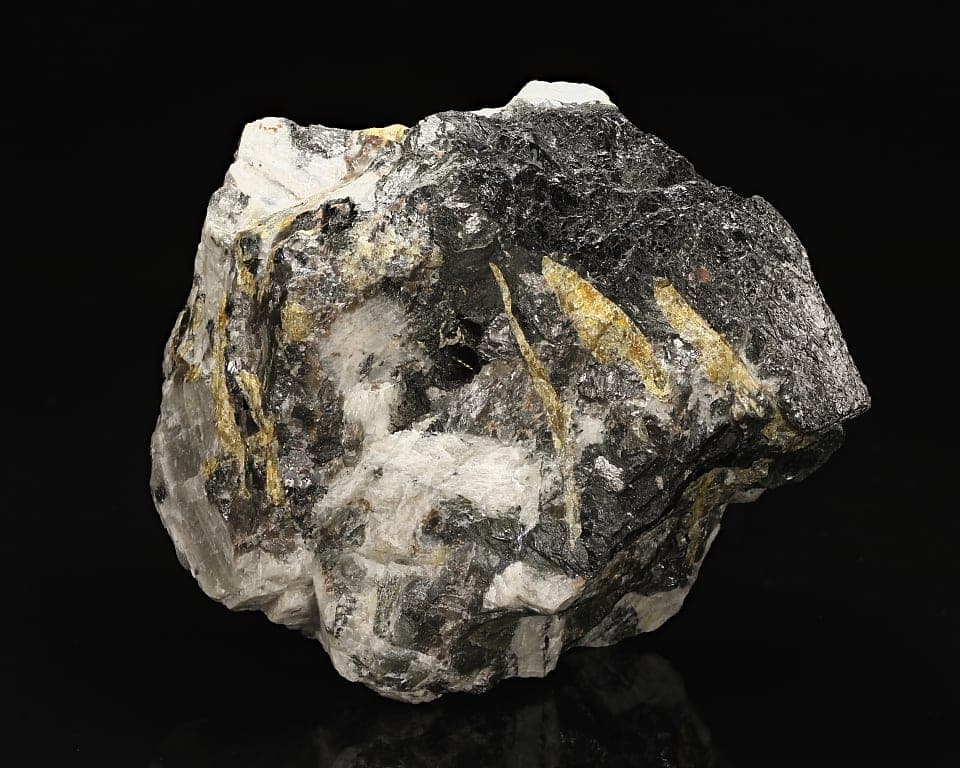 Wöhlerite mineral