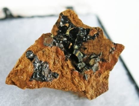 Yukonite mineral