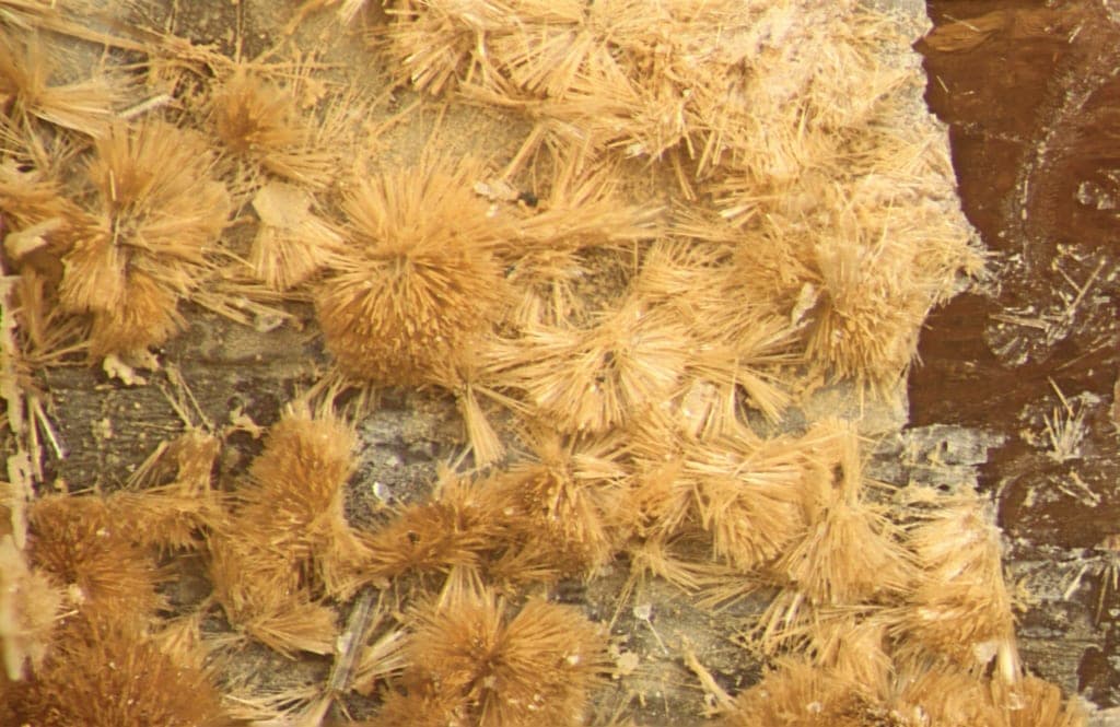Raite mineral