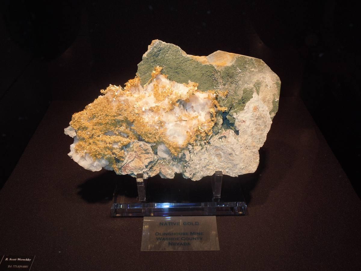 Lode Gold gemstone
